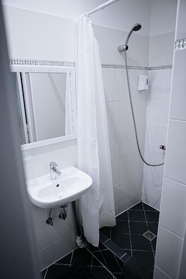 Vallery Guest House Bigaunciems Luaran gambar